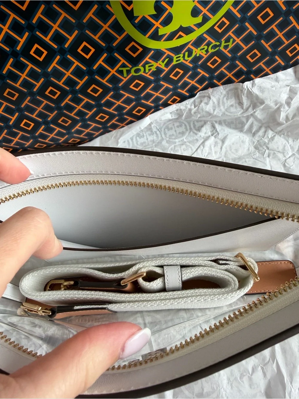 Tory Burch Blake Clear Swingpack Crossbody Bag Clear Optic White